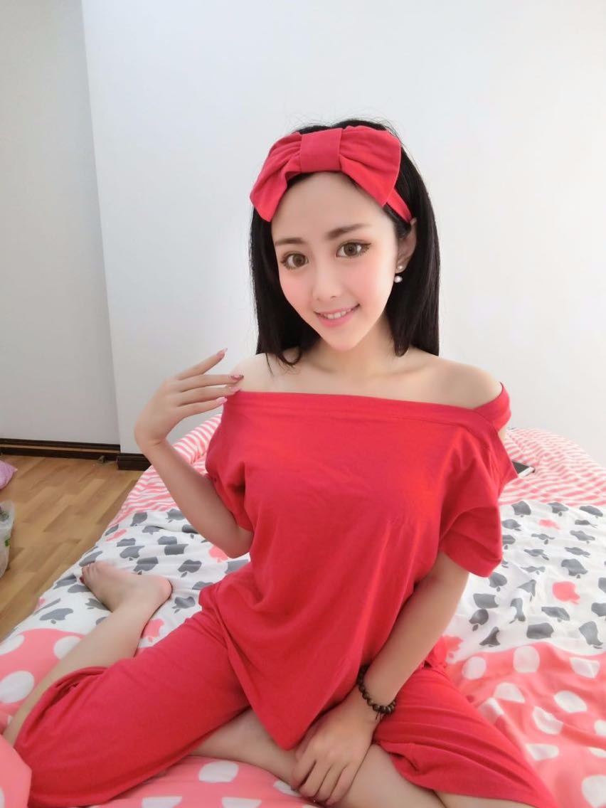 女士睡衣/泳衣