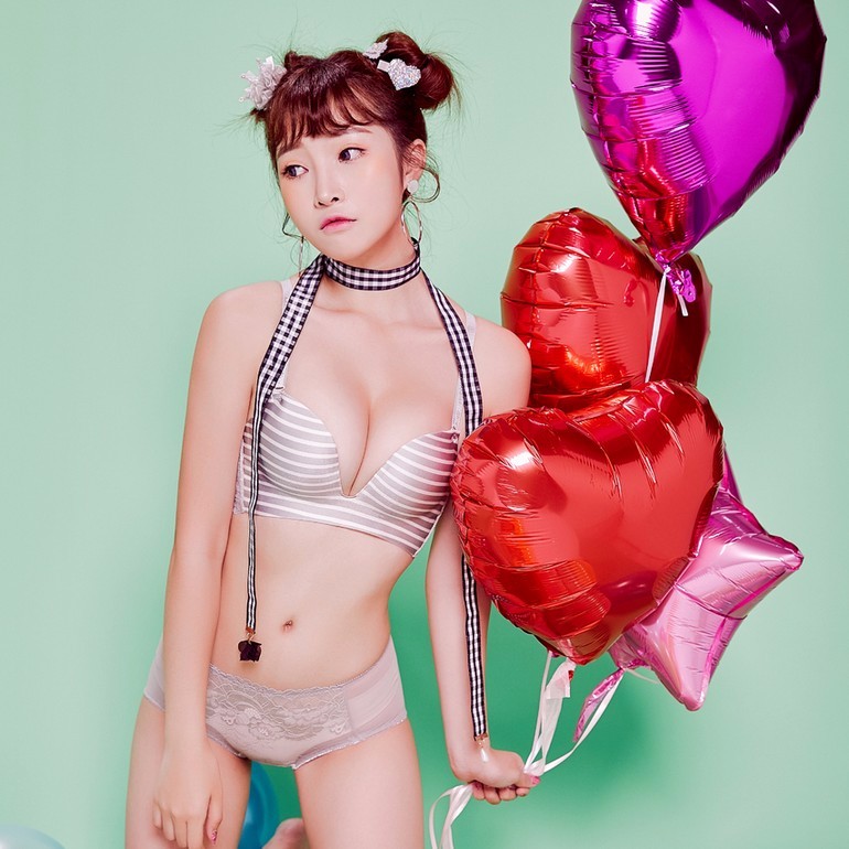 慕色天使条纹少女小胸性感无痕4D记忆保健内衣无钢圈聚拢文胸套装