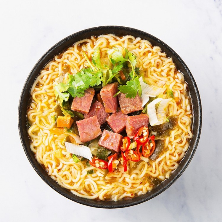 今麦郎 一桶半香辣牛肉方便面 150g/1桶 速食泡面